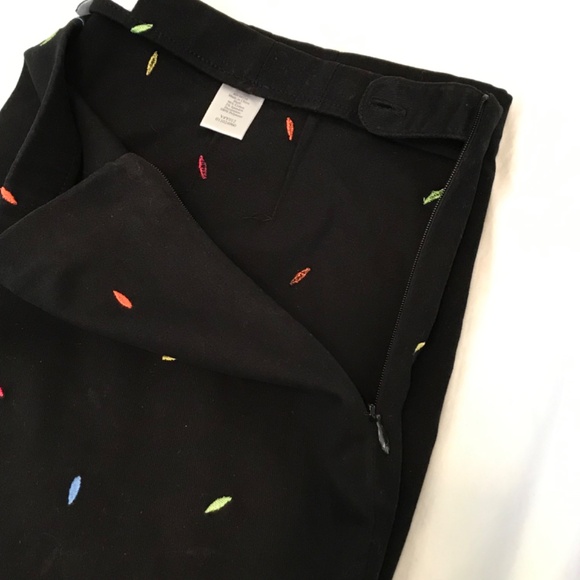 COLDWATER CREEK Cotton Cropped Embroidered Pants Black Capri Plus Size 16 - Picture 7 of 16